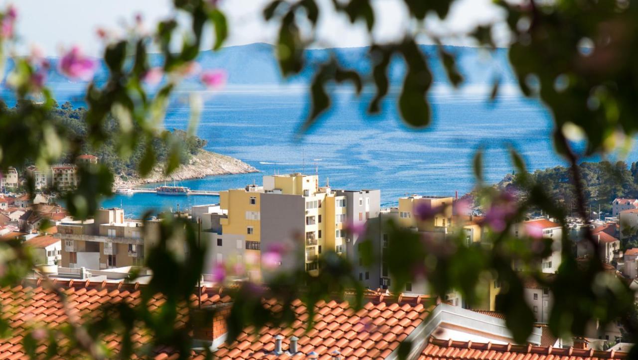 Apartment Iva With Sea View Makarska Exterior photo