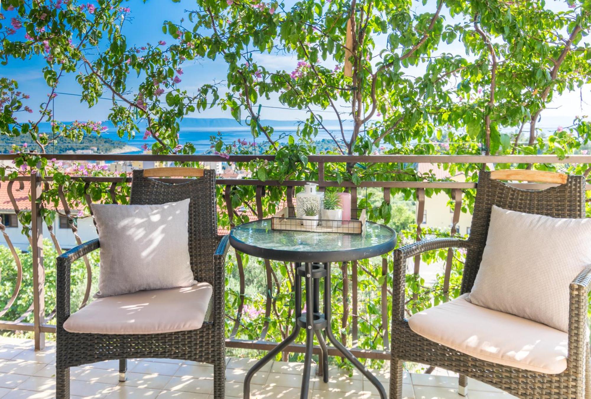 Apartment Iva With Sea View Makarska Room photo